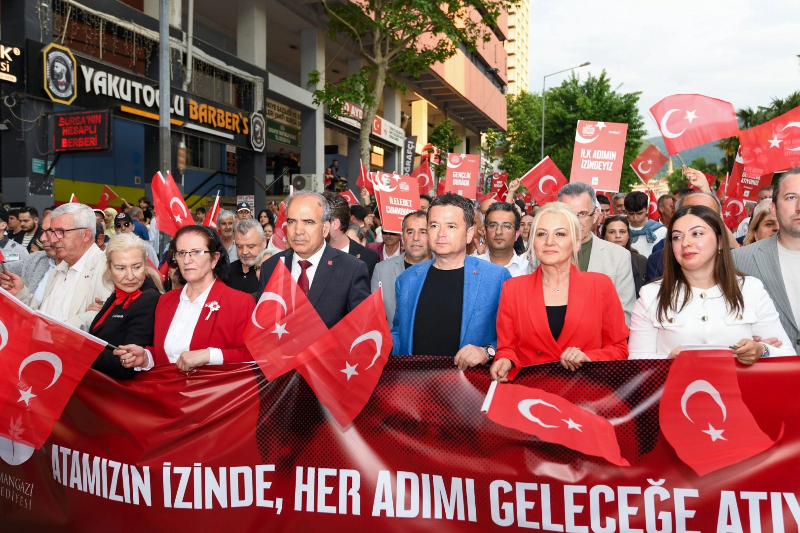 Bursa Osmangazi’de 19 Mayıs ruhu gençlerle yükseldi 