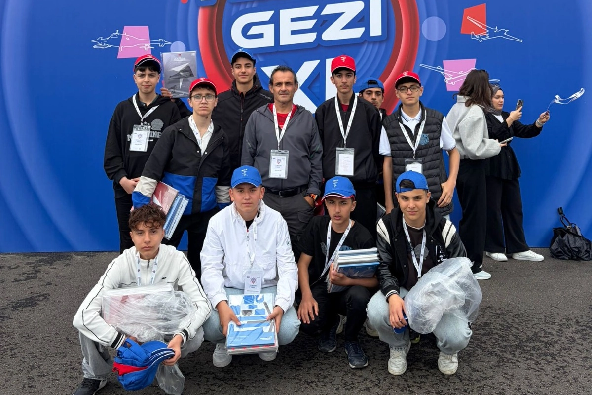 Sakarya Karasulu öğrencilerden TUSAŞ çıkarması 
