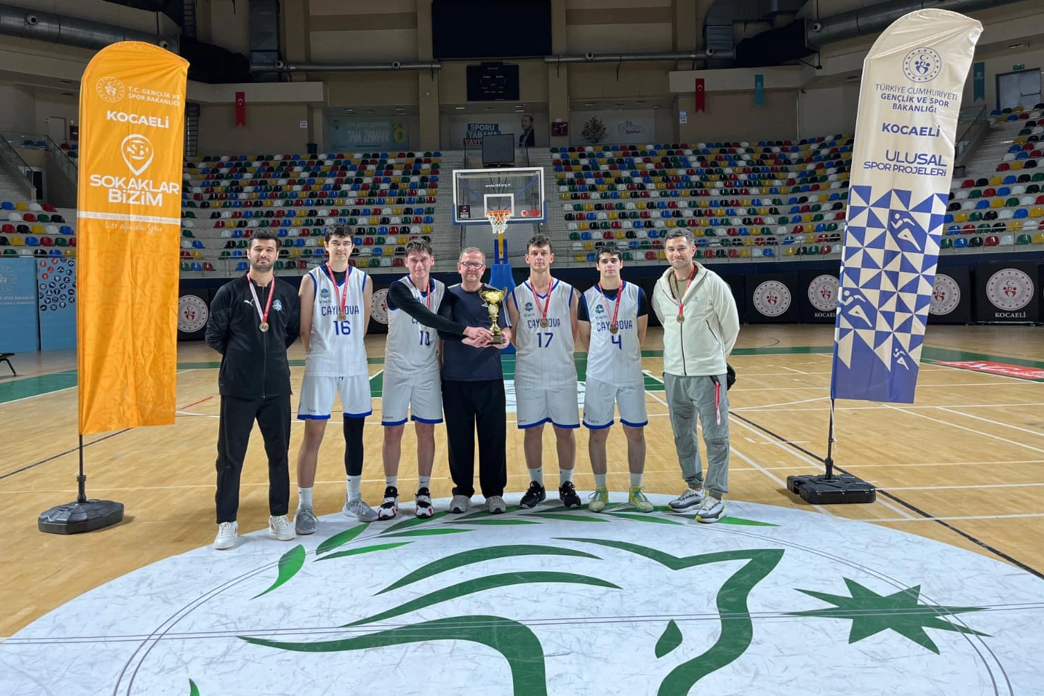 Çayırova Belediyesi’nin genç basketbolcuları Kocaeli şampiyonu 