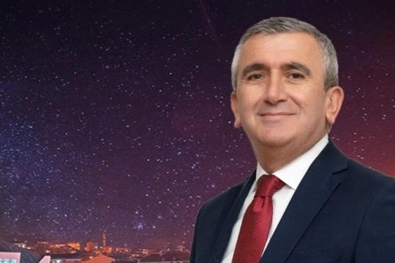 Tutuklanan bir CHP'li başkan daha uzaklaştırıldı... Akçakoca Belediye Başkanı görevden uzaklaştırıldı! 