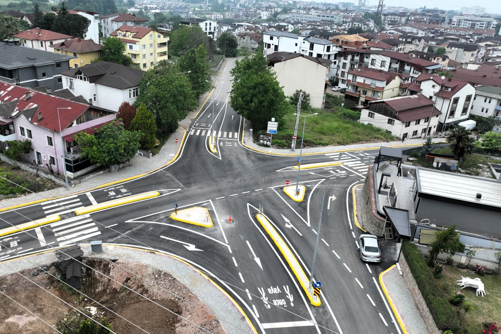 Kocaeli Başiskele’de modern kavşak hizmete açıldı 