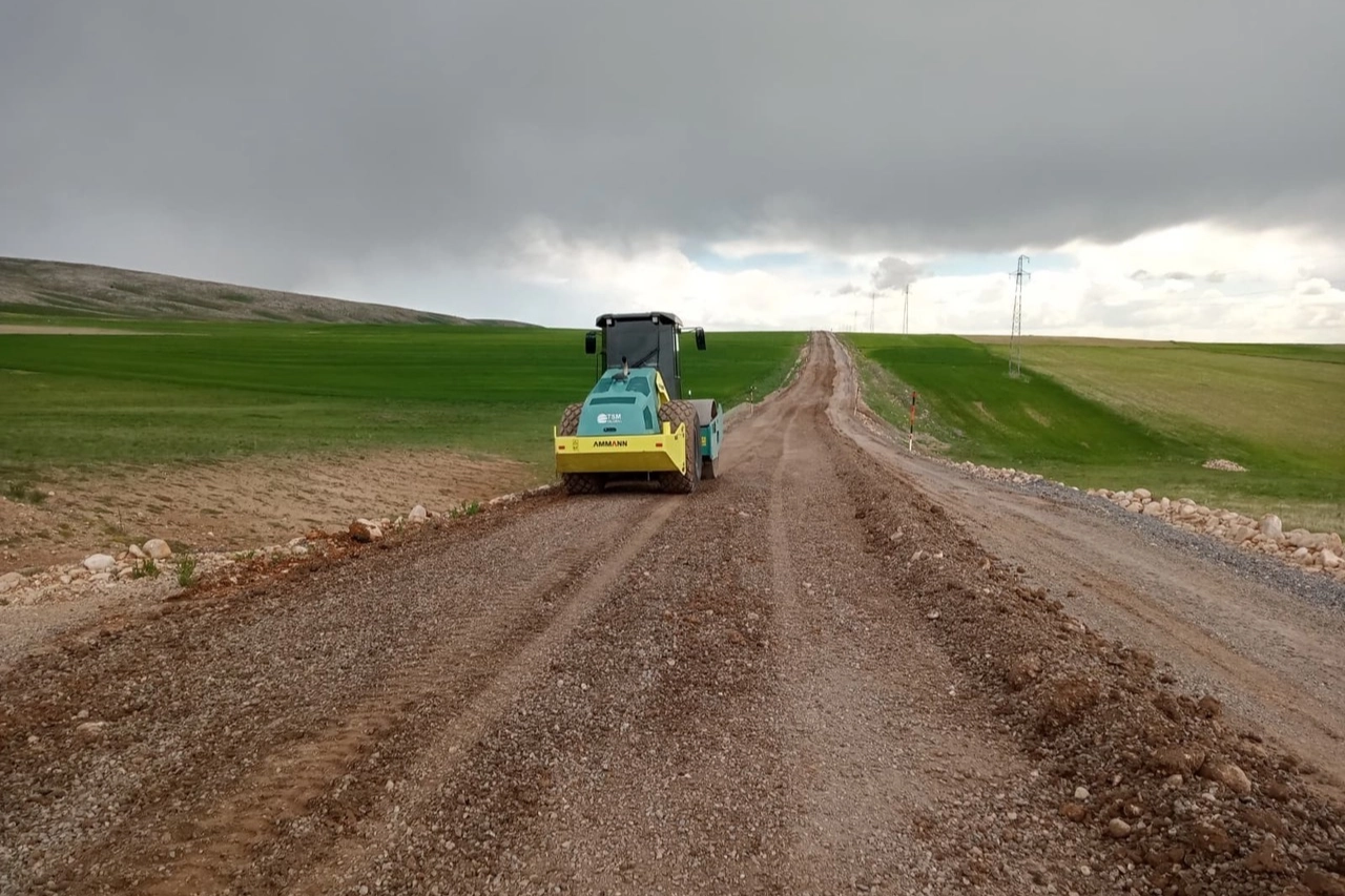 Kayseri Büyükşehir'den kırsalda hummalı mesai 