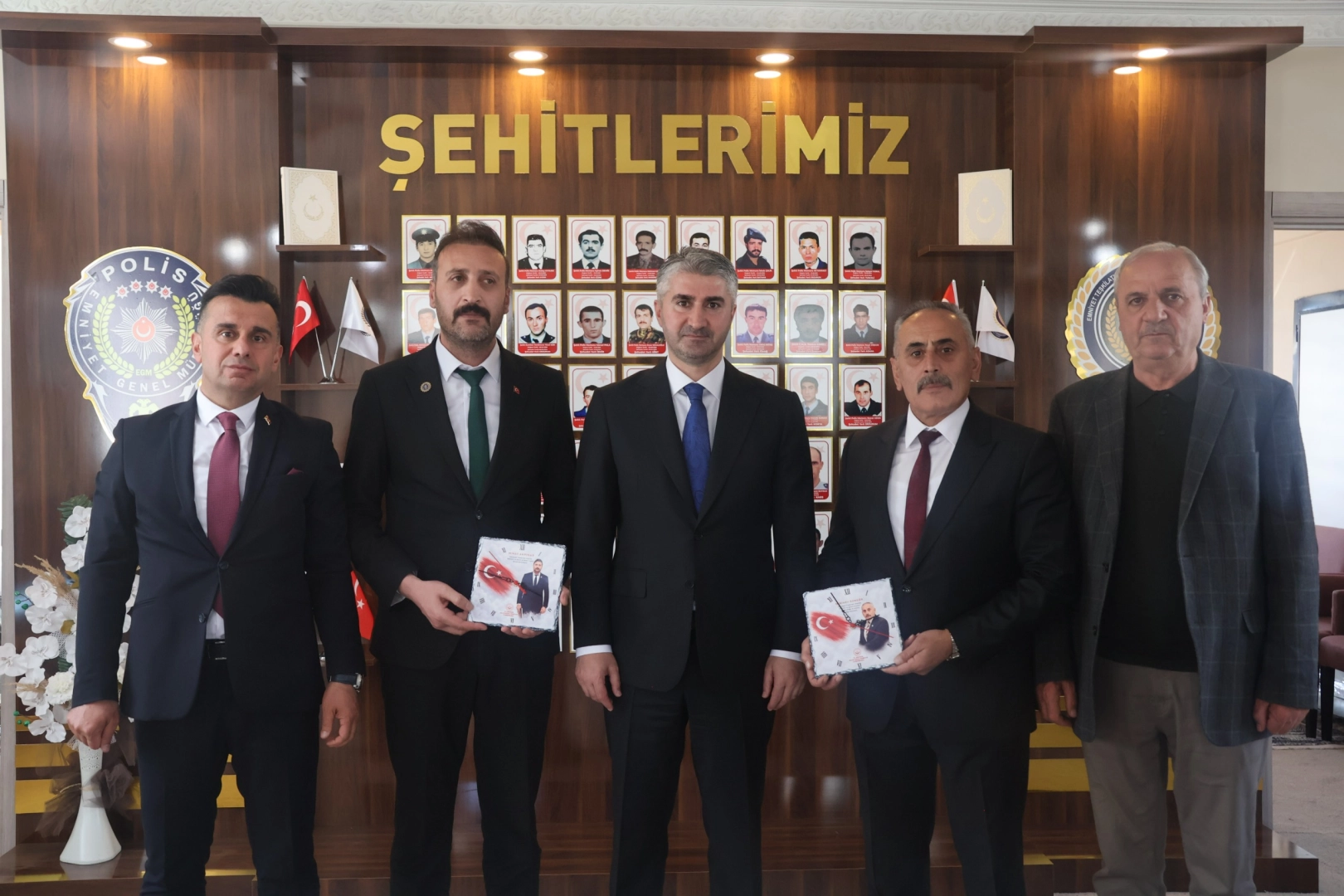 ASH Bakan Yardımcısı Tarıkdaroğlu’ndan EMŞAV’a bayram ziyareti 