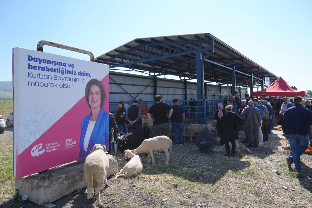Eskişehir kurban pazarında hijyenik mesai 