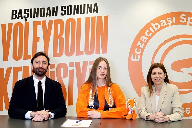 Aleksandra Uzelac Eczacıbaşı Dynavit'te 