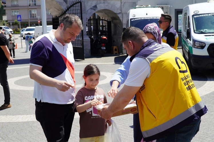 Balıkesir Büyükşehir bayramda da vatandaşın yanında 