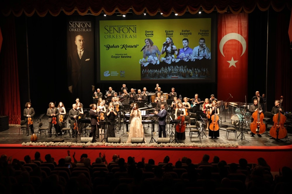 Eskişehir Büyükşehir Belediyesi Senfoni Orkestrası'na büyük ilgi 
