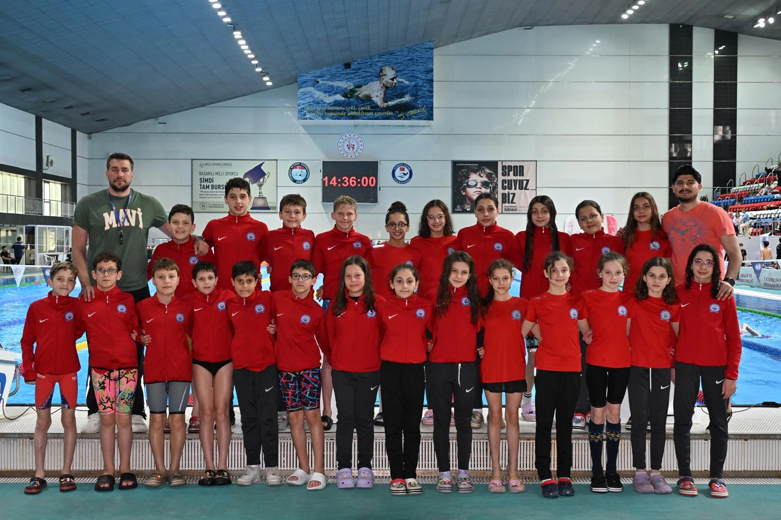 Yıldırımlı genç kulaçlardan büyük başarı 
