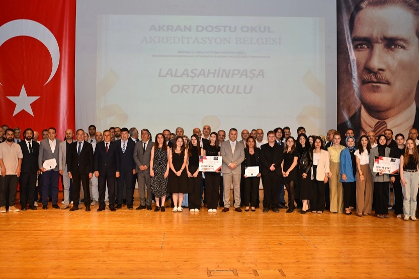 Bursa’da 'Akran Dostluğu Projesi'ne yıl sonu galası 
