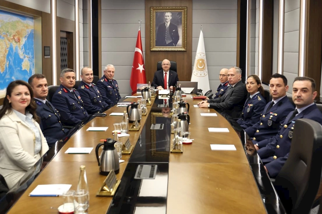 Bakan Güler: Türkiye'nin hava gücü yerli ve milli güçleniyor 