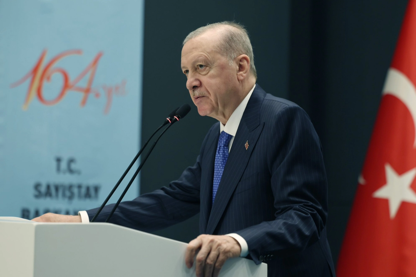 Cumhurbaşkanı Erdoğan: Kamu malını kişisel cüzdanı gibi kullananlara izin veremeyiz 