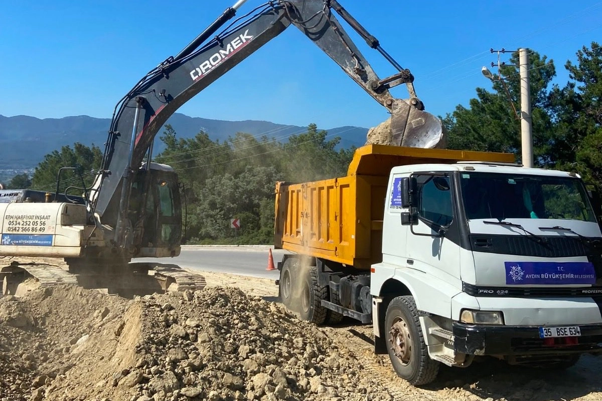 Aydın’ın tüm ilçelerinde ulaşım yatırımları sürüyor 