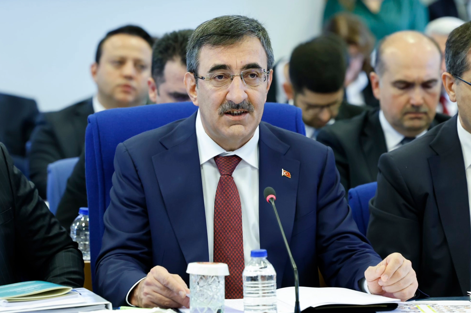 Cevdet Yılmaz: İşsizlik 36 aydır tek hanede 
