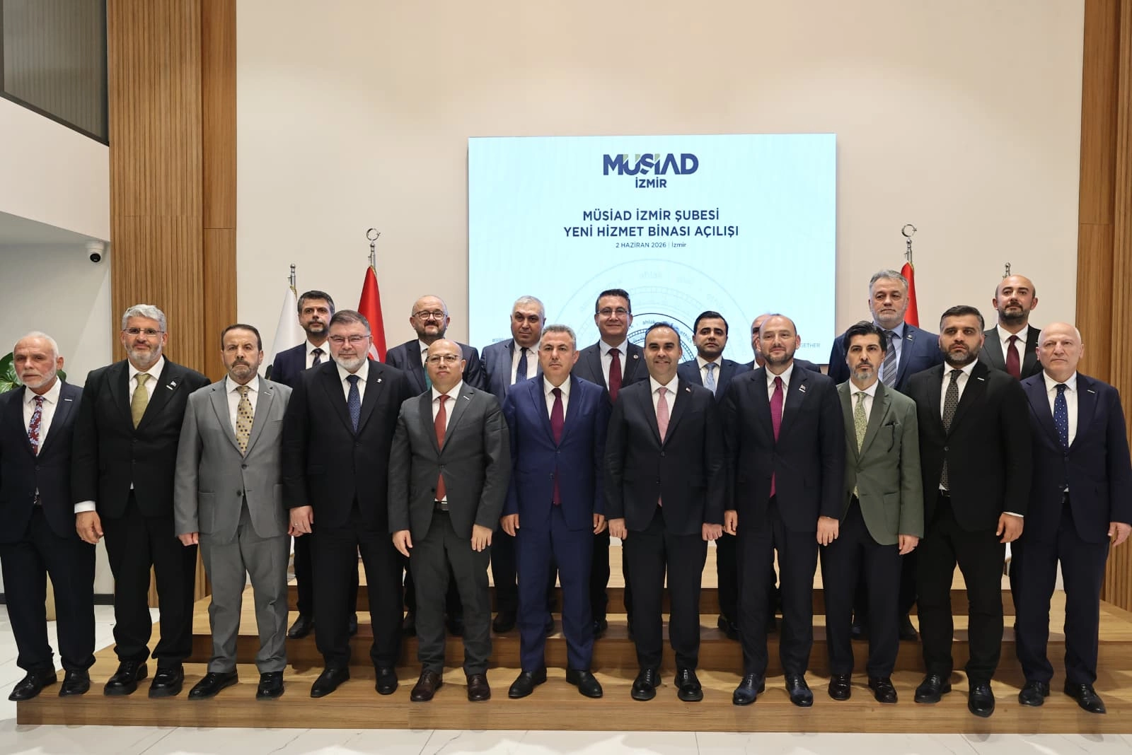 İzmir’de iş dünyası buluşması gerçekleştirildi 