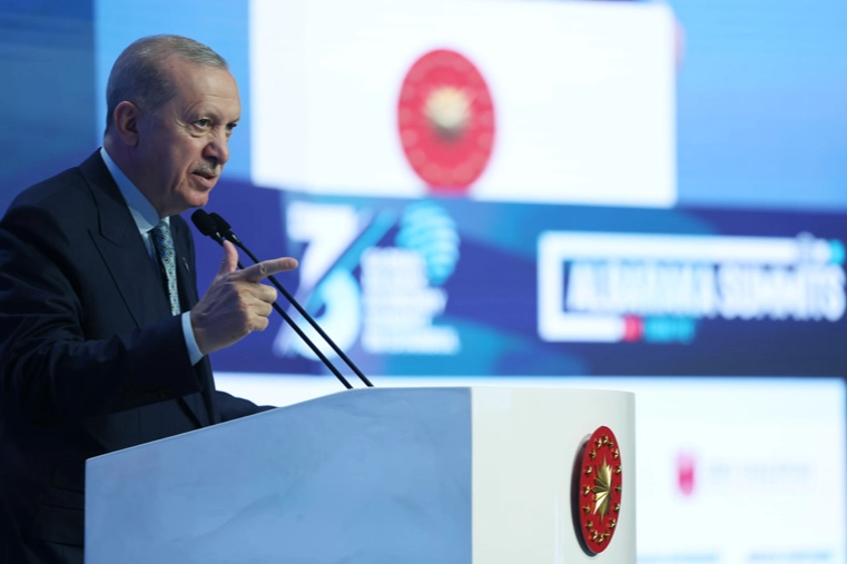Cumhurbaşkanı Erdoğan'dan Ekonomi Zirvesinde kritik mesajlar... Küresel sarsıntılar her ülkede hissediliyor 