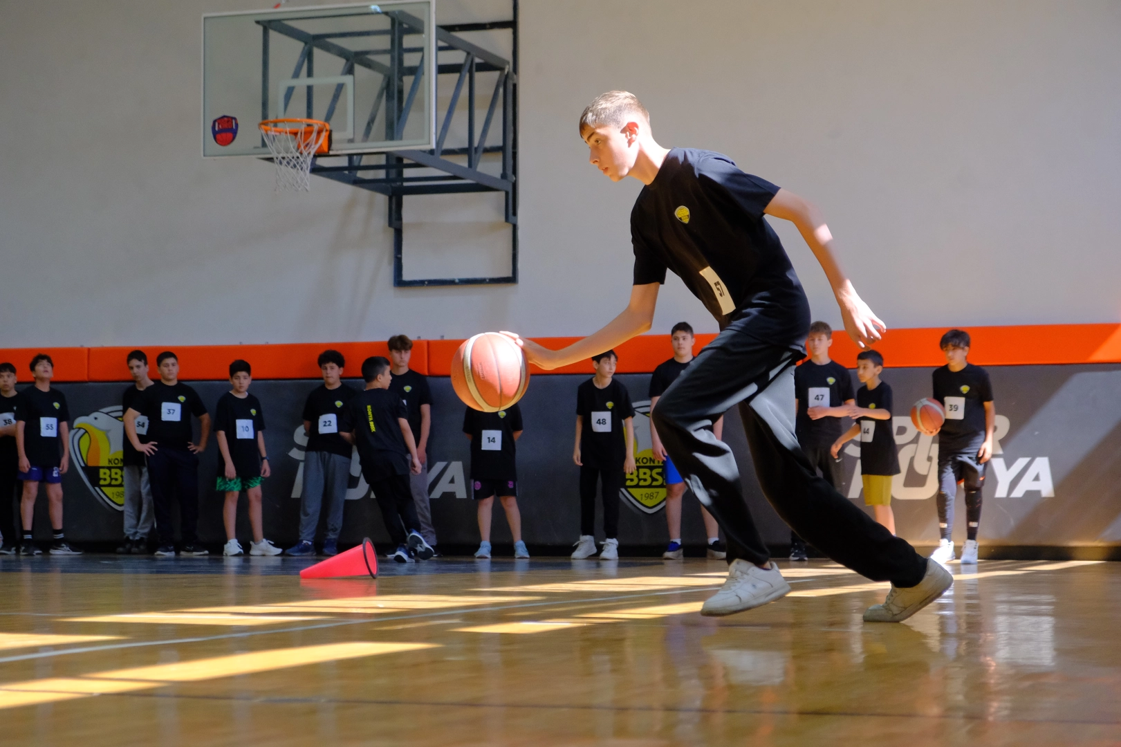 Konya geleceğin basketbolcularını keşfediyor 