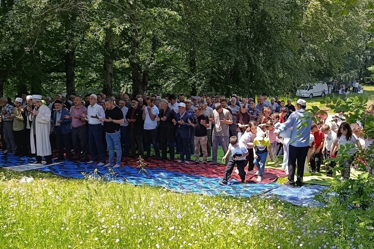 Bilecik Güde Köyü yağmur ve şükür duasında 