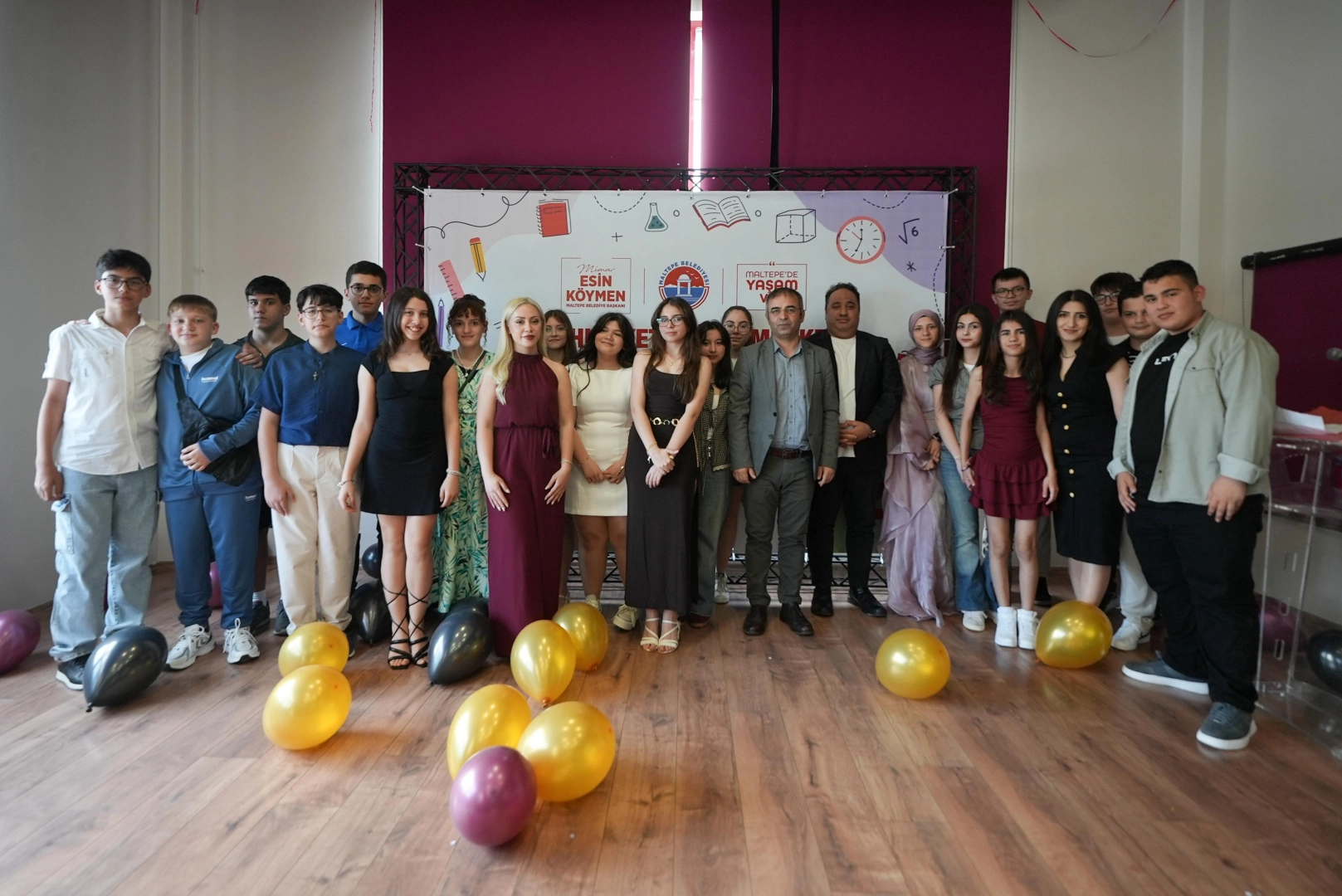 İstanbul Maltepe’de LGS maratonu öncesi moral depoladılar 