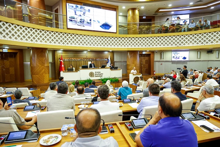 Antalya’da vektör mücadelesi bilimsel ve kesintisiz şekilde yürütülüyor 