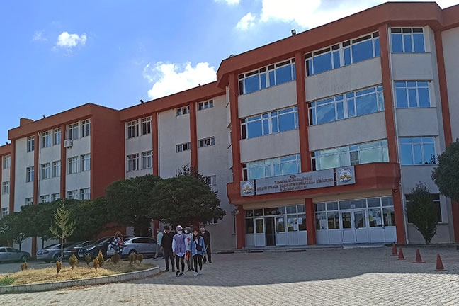 Edirne Keşan fakülte için gün sayıyor 