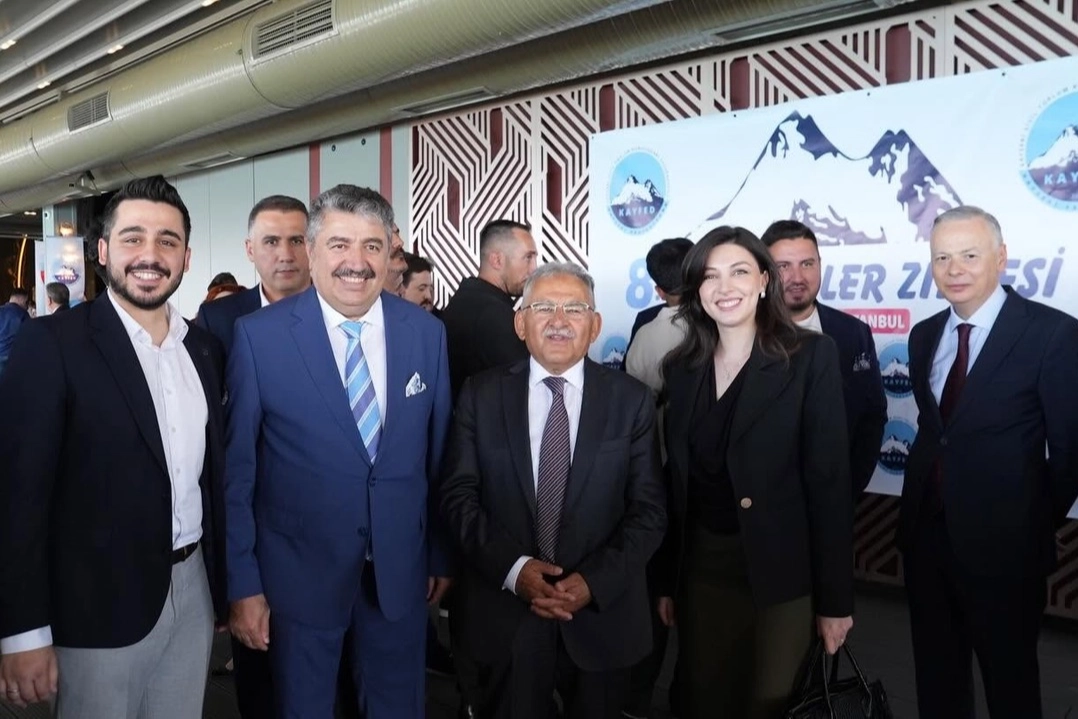 Kayserililer Zirvesi'ne Büyükkılıç damgası 