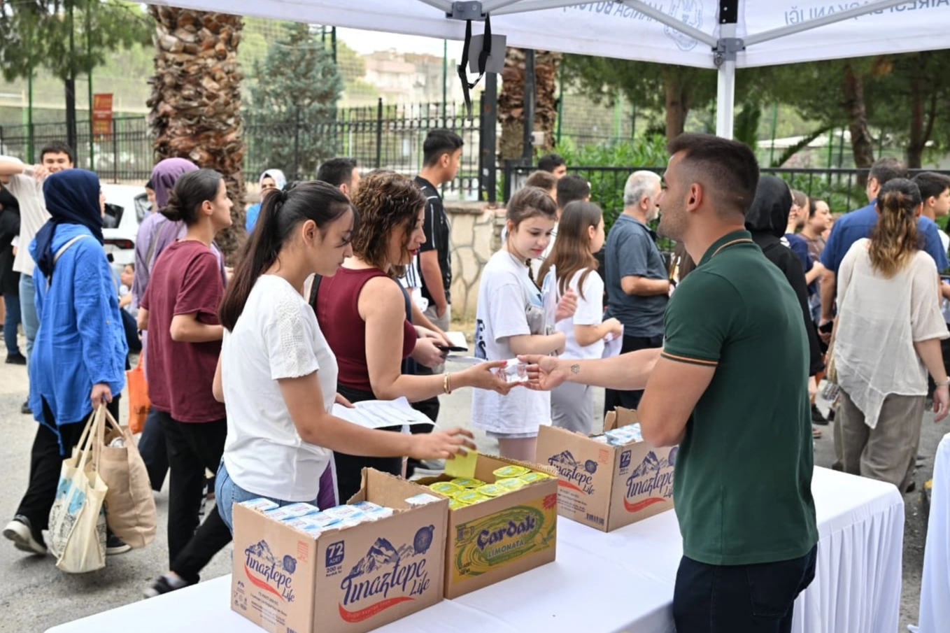 Manisa Büyükşehir, YKS süresince öğrencilerin yanında 