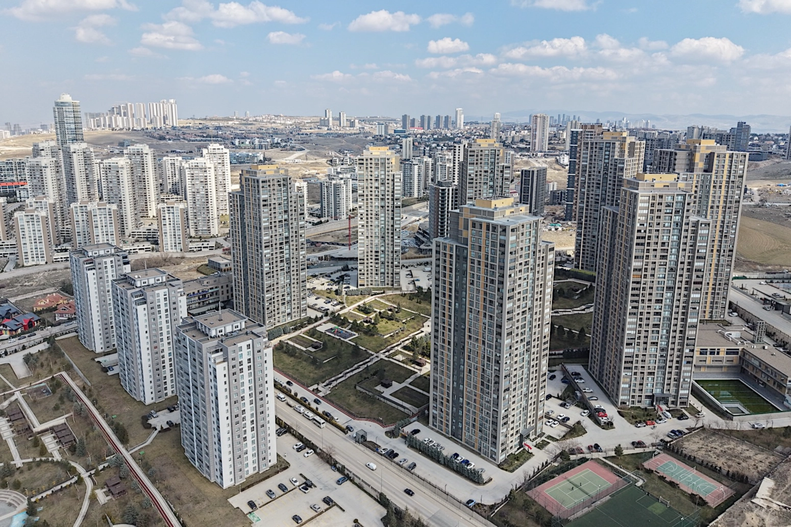 Konut satışları yüzde 33 oranında düştü 