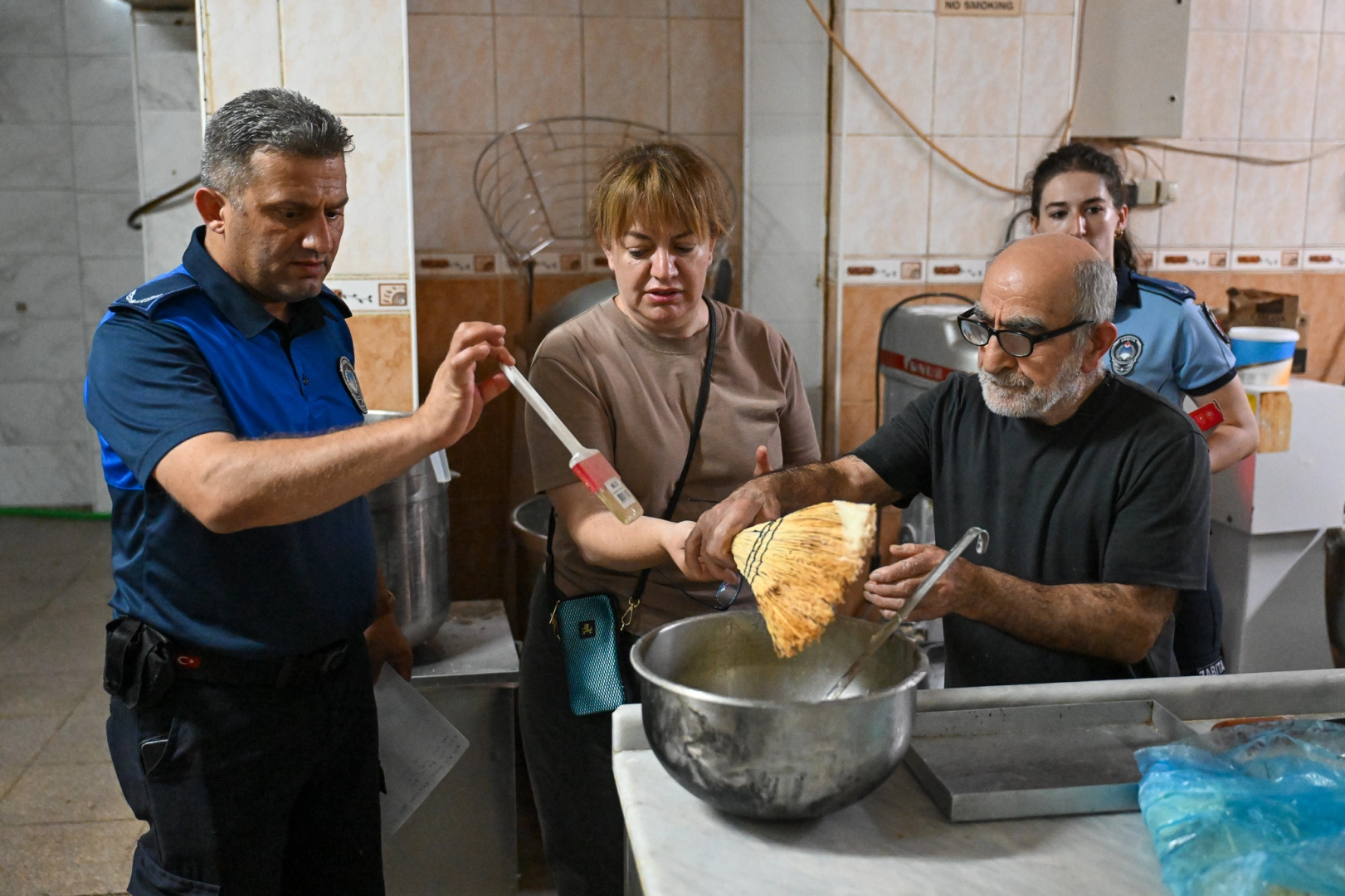 İzmir Bornova’da fırınlara denetim 