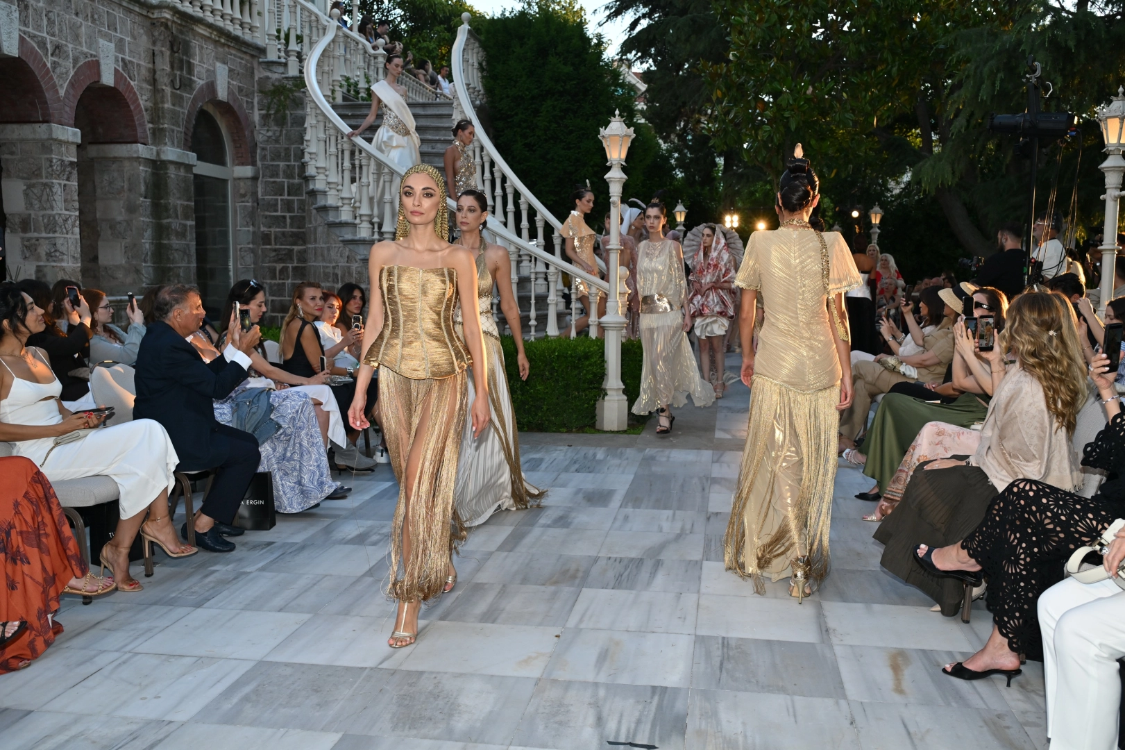 Tuba Ergin’den Büyükada’da 'karbonsuz' defile! 