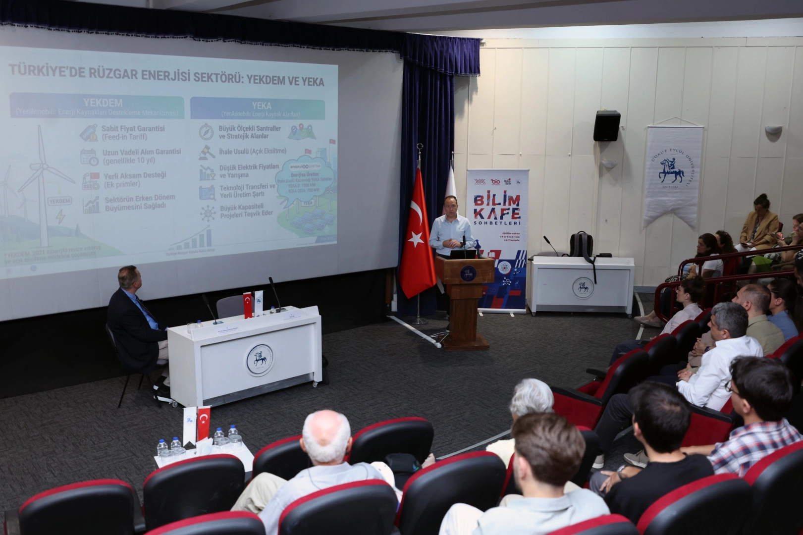 DEÜ’de Bilim Kafe Sohbetlerinde alternatif enerji konuşuldu 
