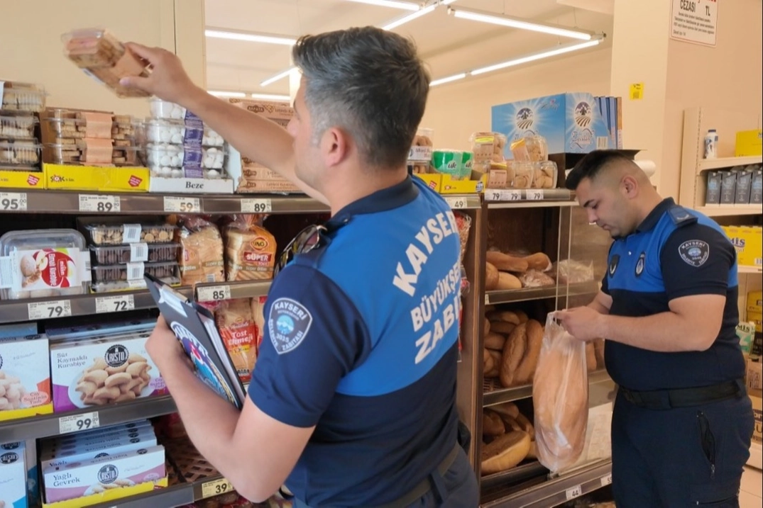 Kayseri Büyükşehir zabıtasından sıkı denetim 