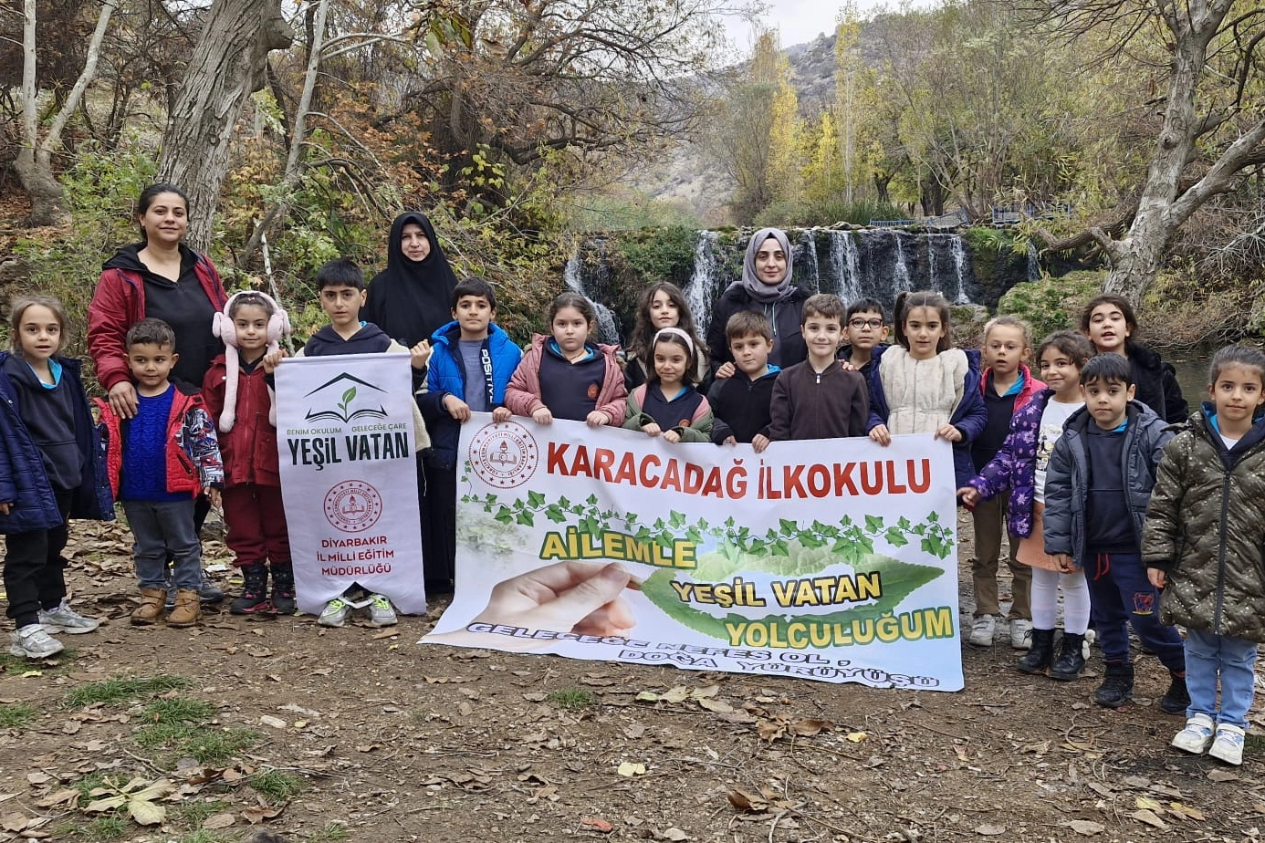 Minik yüreklerden Yeşil Vatana büyük katkı 
