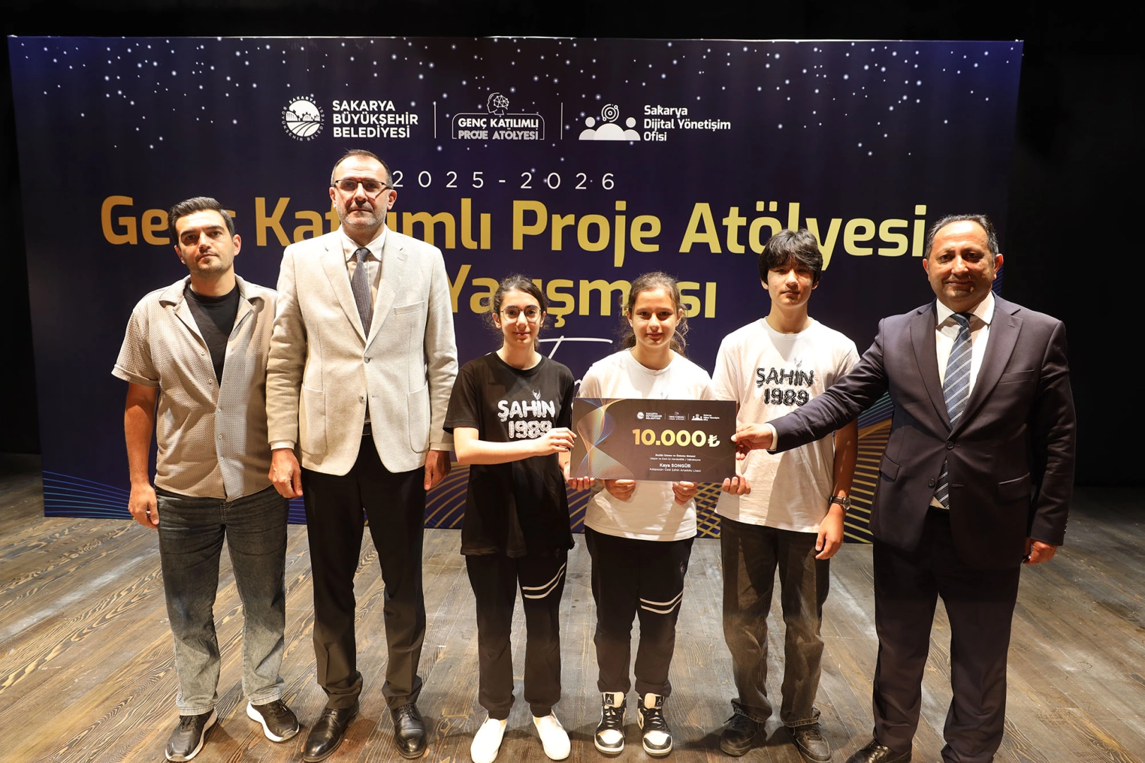 Sakarya'da genç katılımlı proje fikirleri ödüllendirildi 