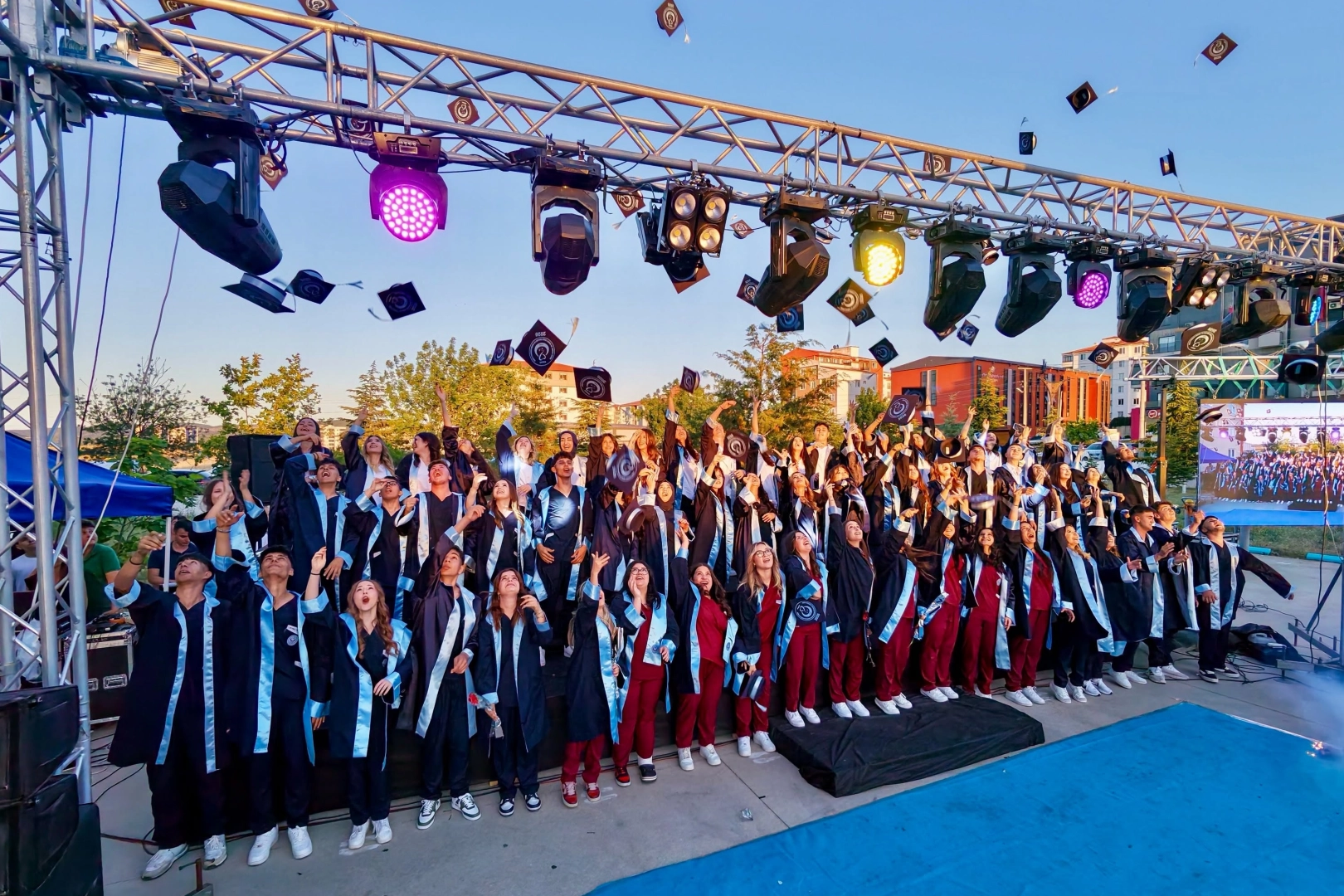 Edirne Keşan'da geleceğin sağlıkçıları kep attı 