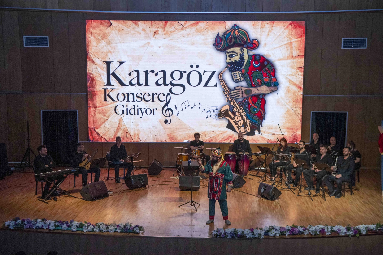 Ankara’da Karagöz Müzikali sezon finalini yaptı 