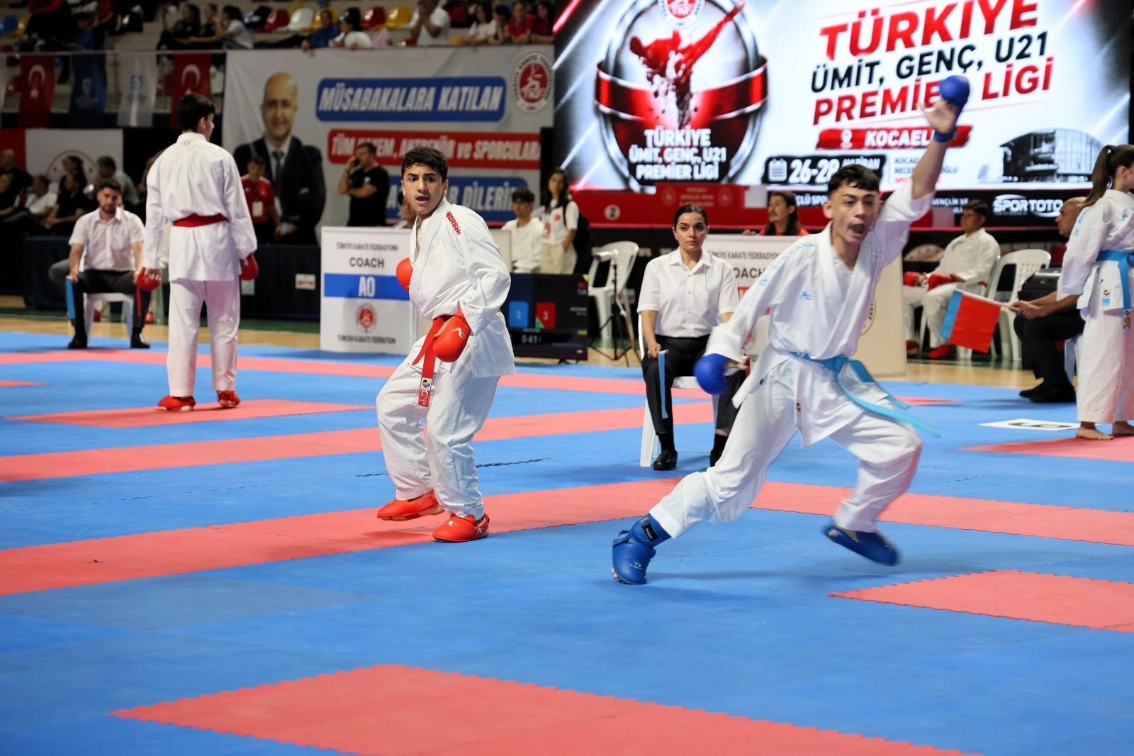 Dev karate organizasyonu Kocaeli'de başladı 