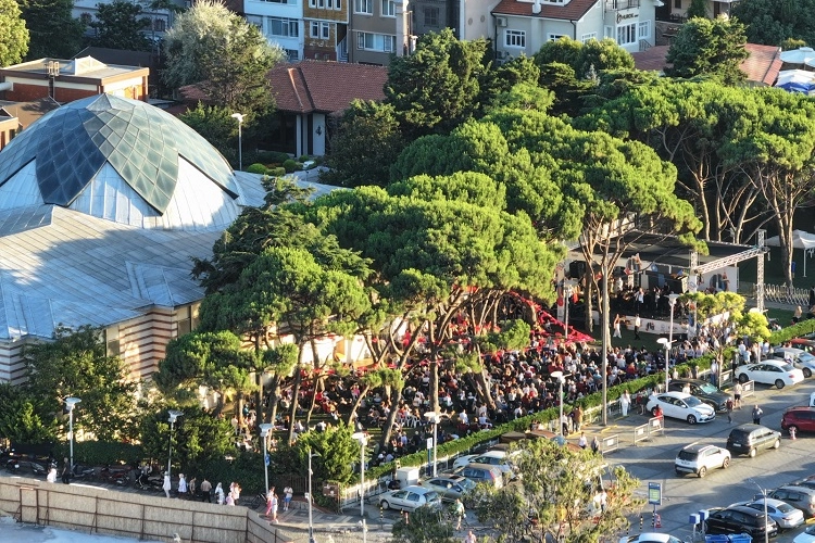 Altın Karınca ödüllü Klasik Pazar'a geri sayım 