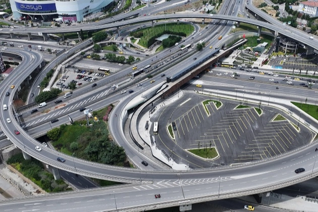 Uzunçayır Kavşağı'na İBB imzası 