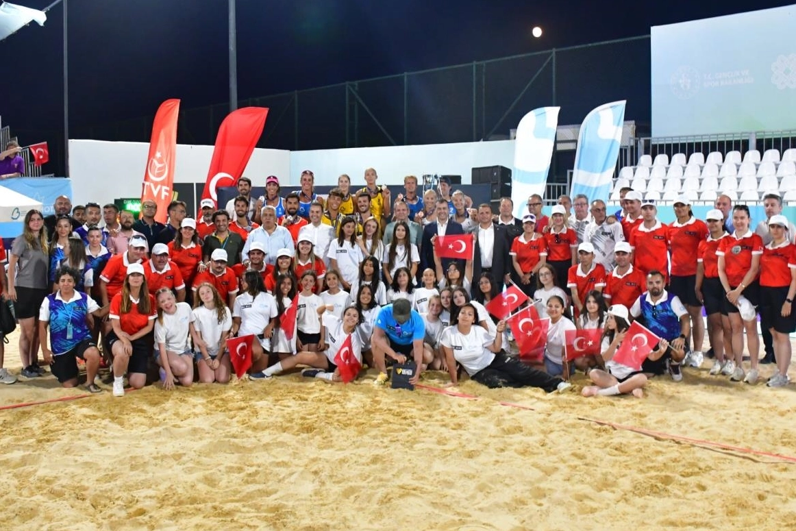 Balıkesir'de plaj voleybolu etabı tamamlandı 