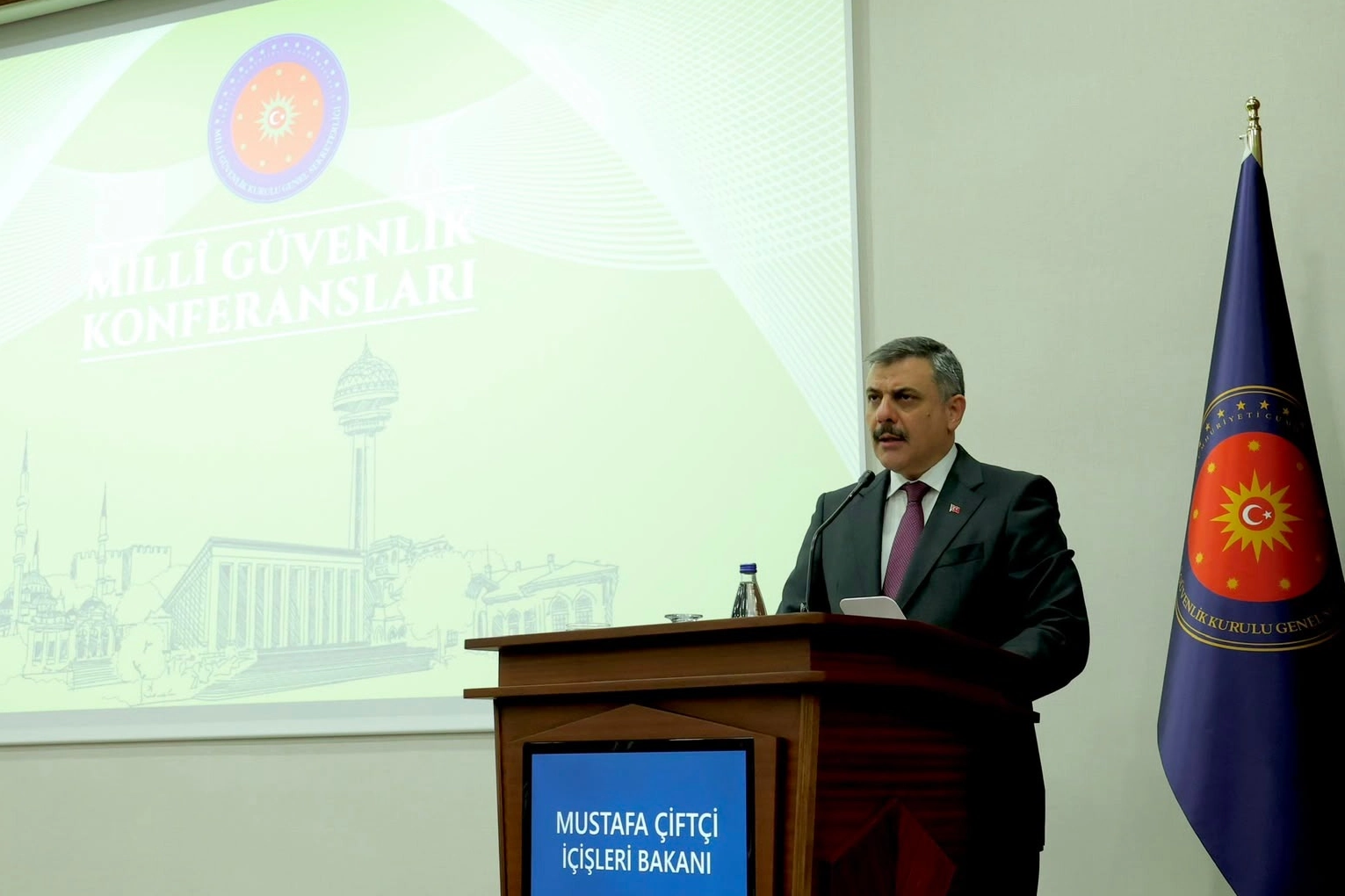 Bakan Çiftçi organize suçla mücadele vizyonunu paylaştı 