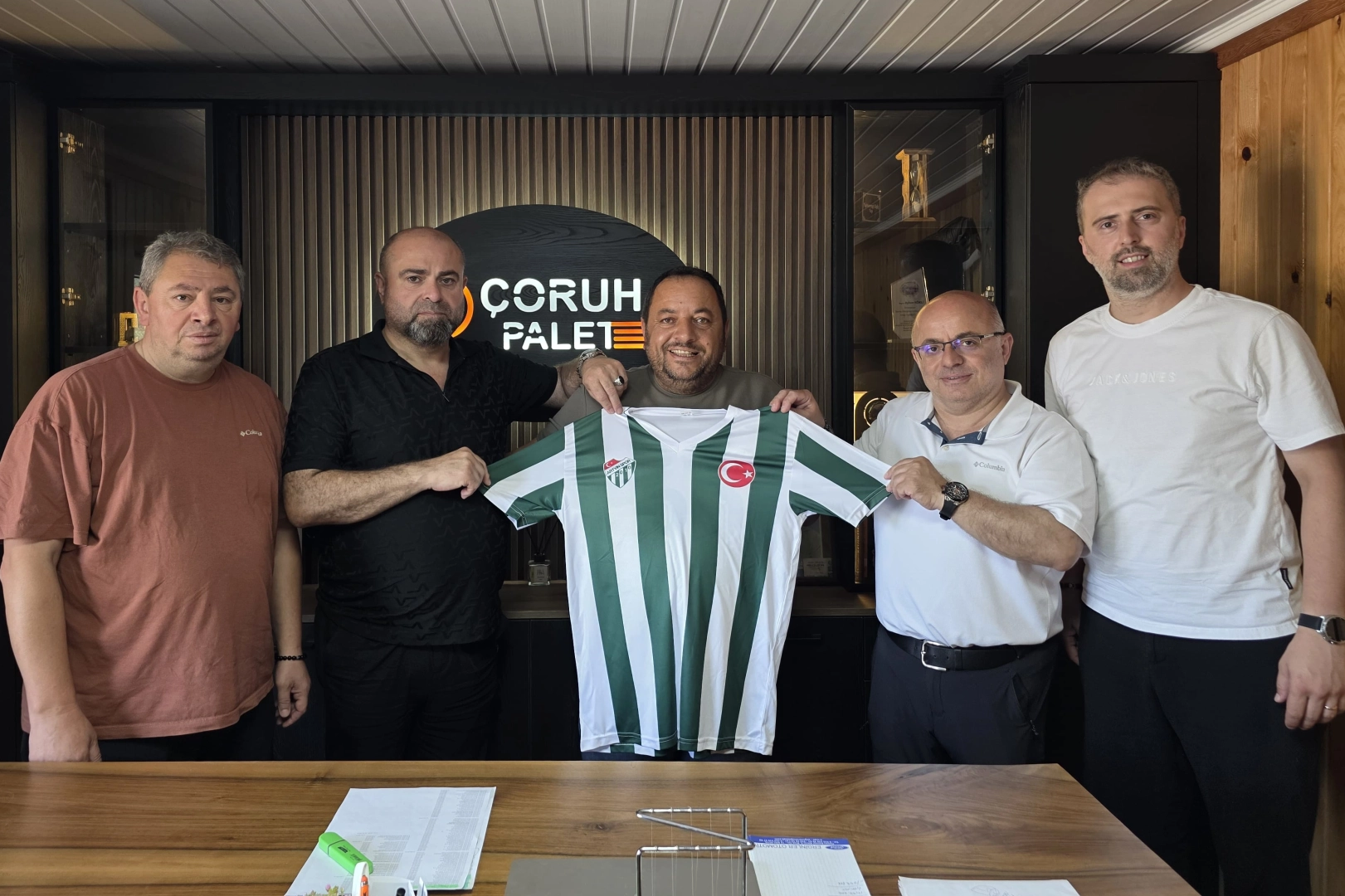 Artvinspor’un kadın voleybol projesine Bursa’dan destek 
