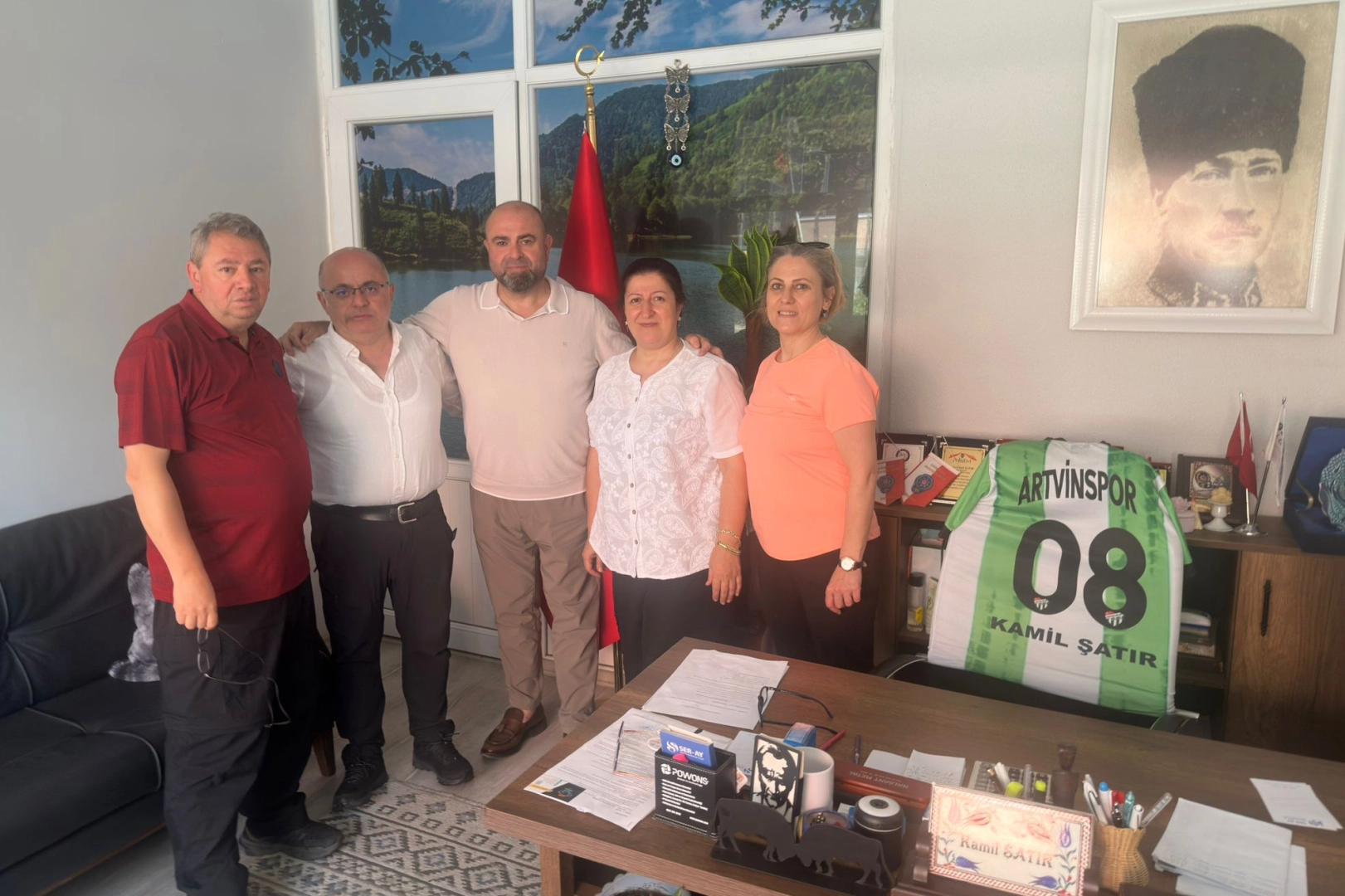 Artvinspor’dan Şatır ailesine ziyaret 