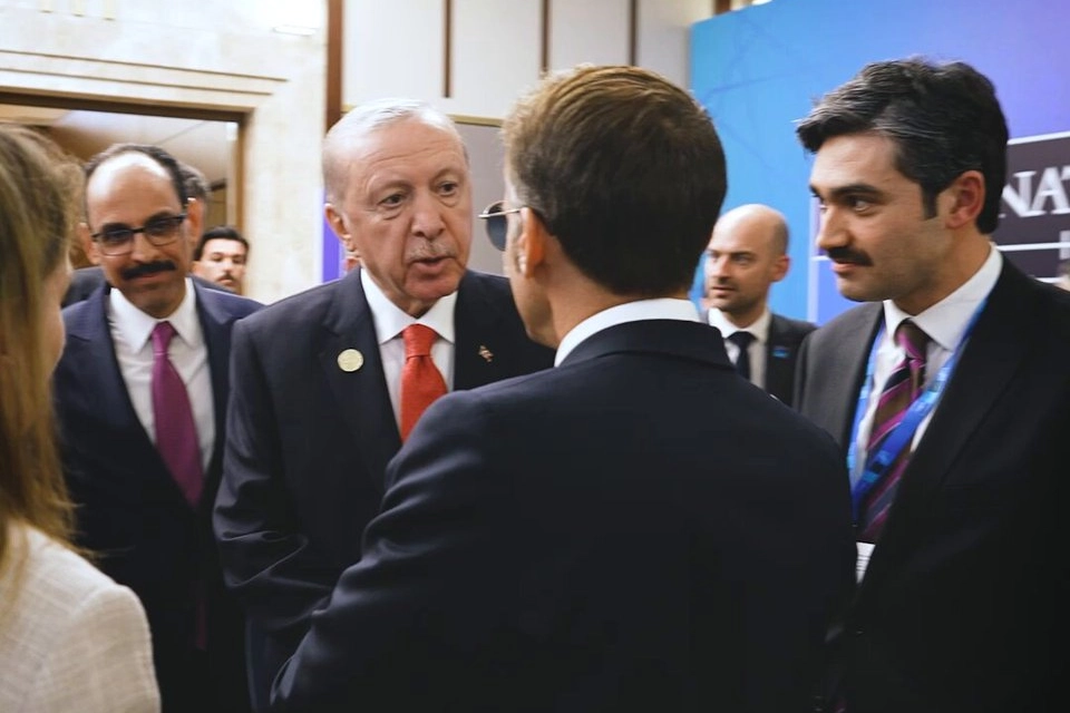 Fransa Cumhurbaşkanı Macron'dan mevkidaş paylaşımı 