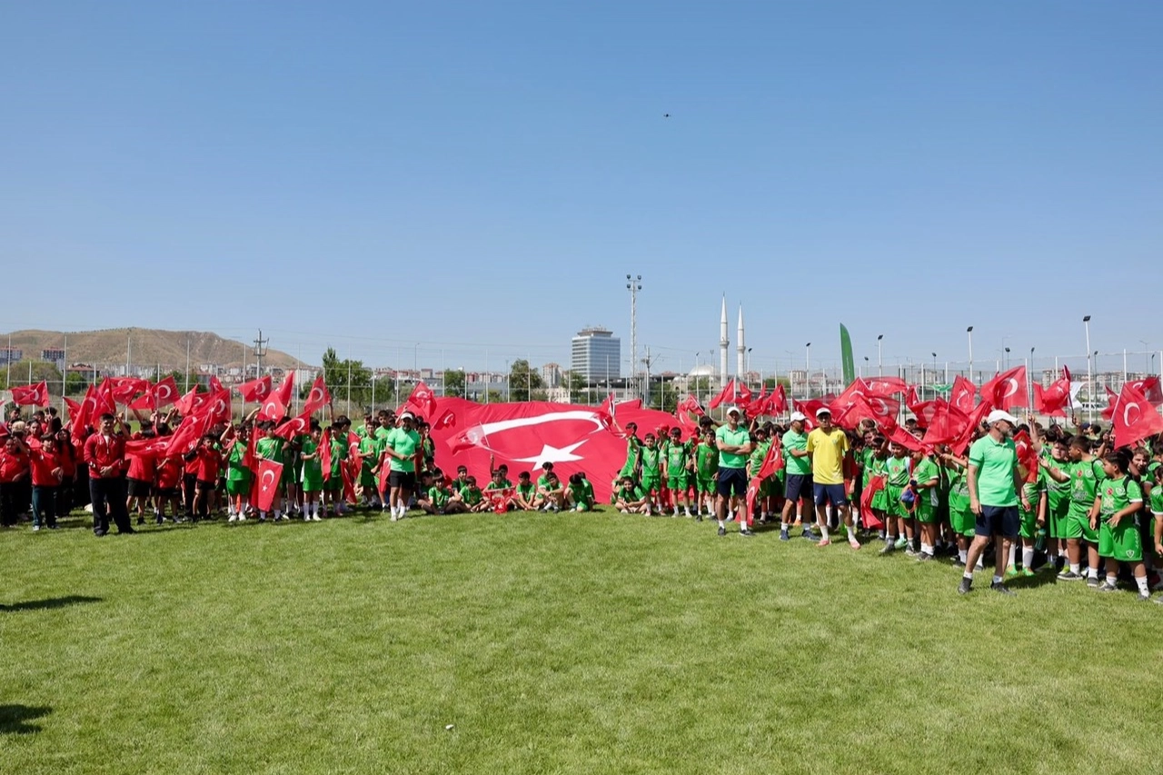 Kayseri Şeker'in yaz okulu 14'üncü kez kapılarını açtı 