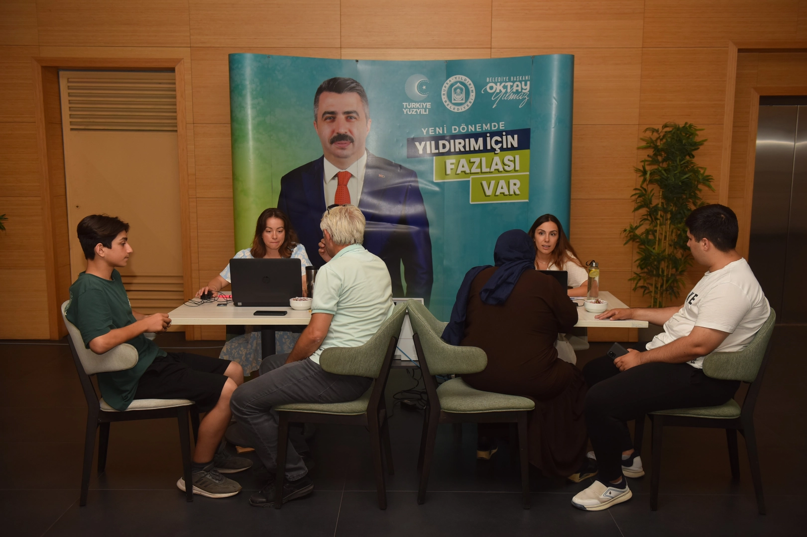 Bursa Yıldırım'da LGS adaylarına tercih desteği 