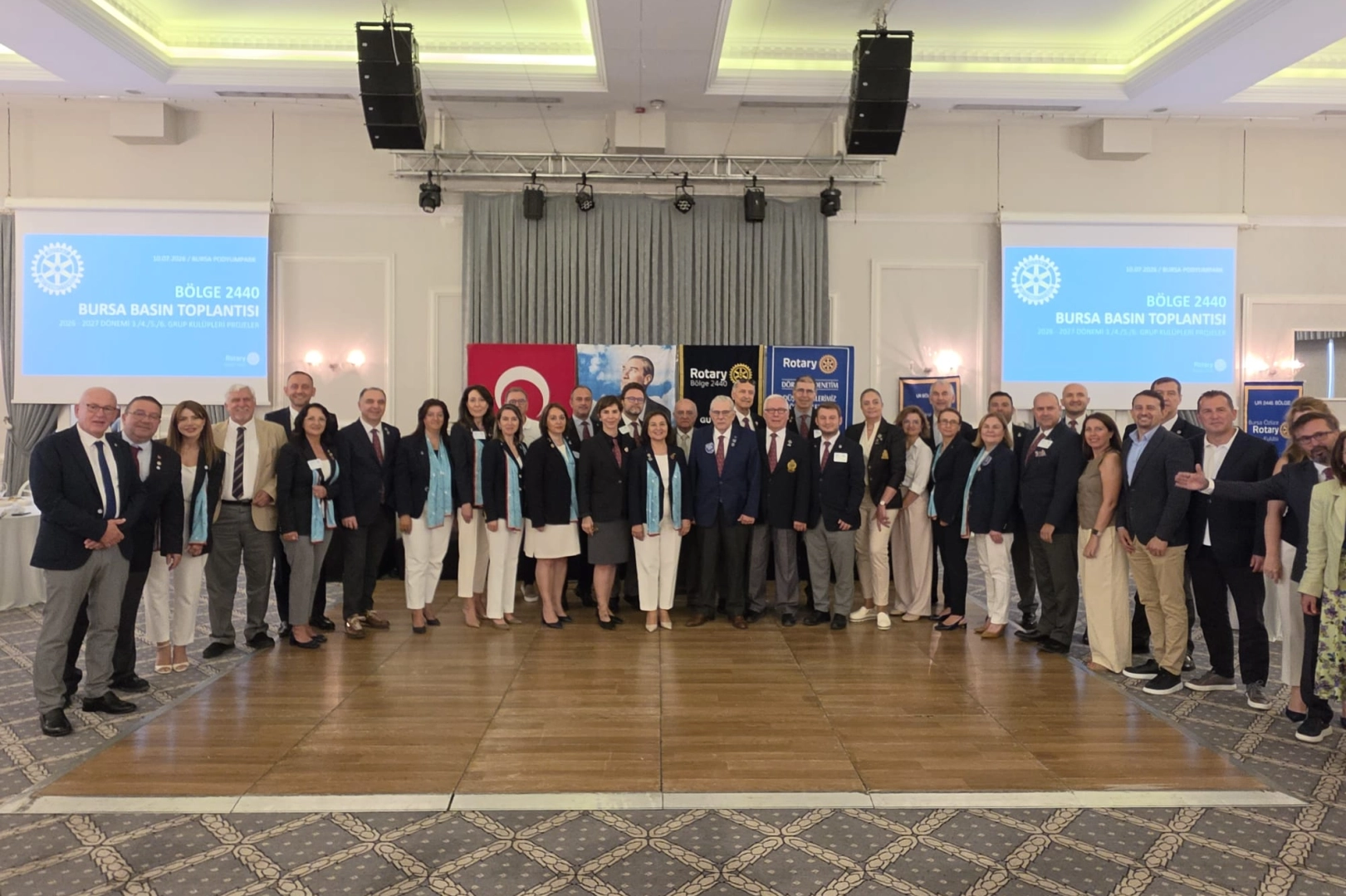 Rotary 2440’da yeni dönem başladı 