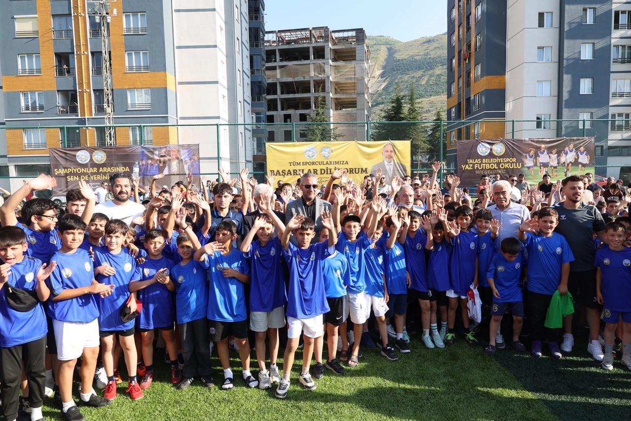 Kayseri Talas Belediyespor Yaz Spor Okulları açıldı 