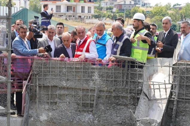 Beylikdüzü'nde Gürpınar Yağmur Suyu Tüneli için temel 
