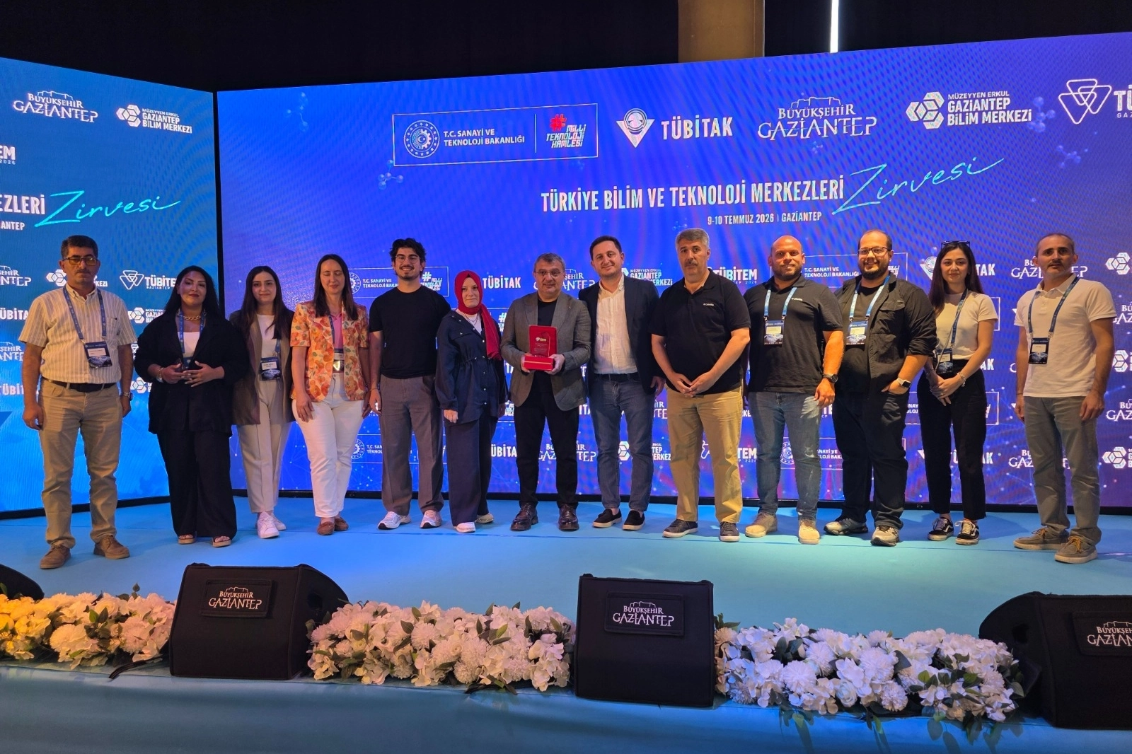 Kocaeli Büyükşehir'in bilim vizyonuna ödül 