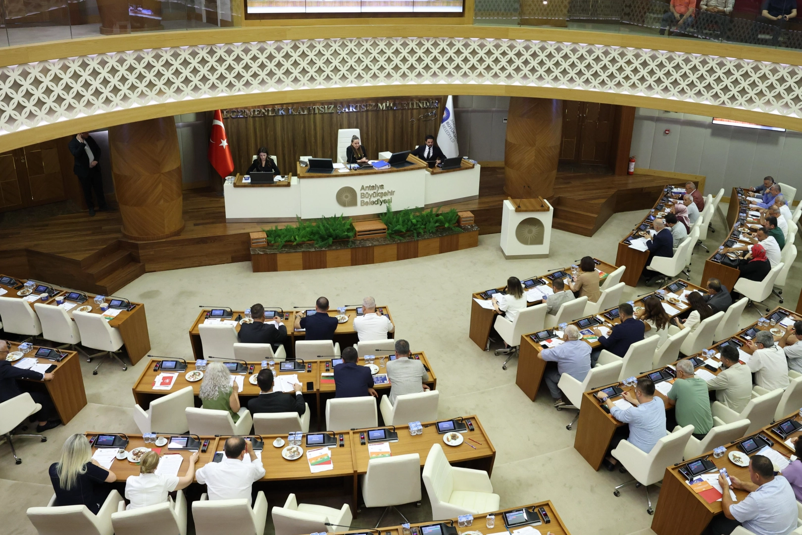 Antalya’da ulaşım ağı güçleniyor 